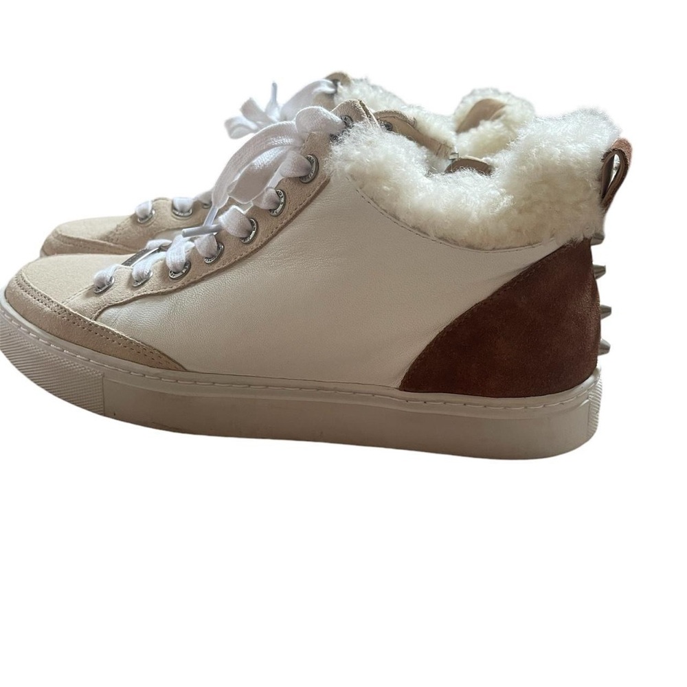 J/slides sneaker boots